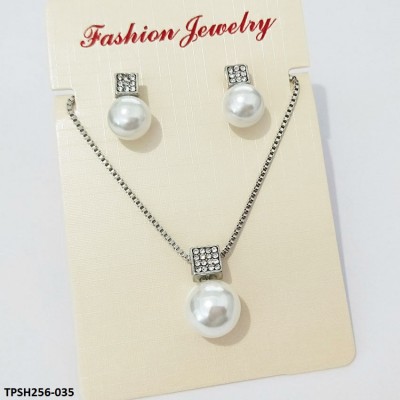 TPSH256 LQP Pearl Pendant Set